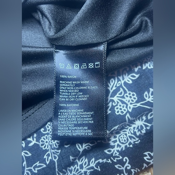 Urban Outfitters Kimchi Blue Women Short Sleeve Floral Button Up Dress,Size XS - Picture 11 of 11